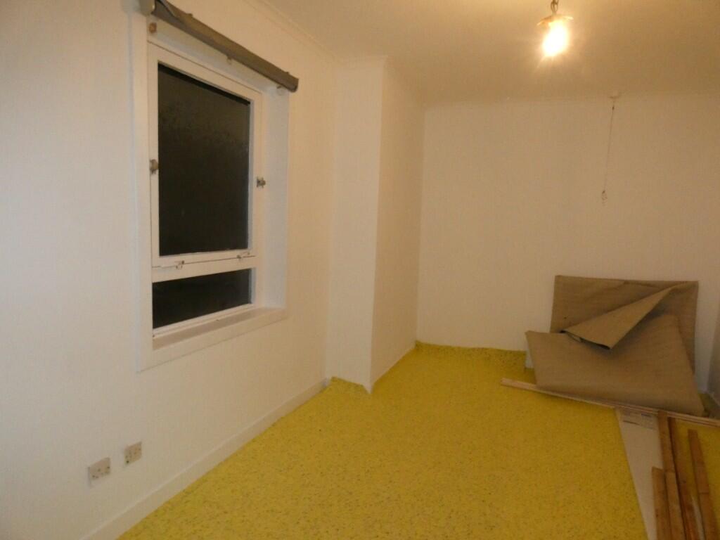 11 - Bedroom