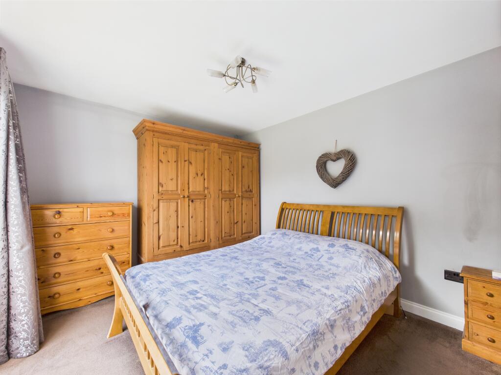 CAM01354G0-PR0491-STILL004