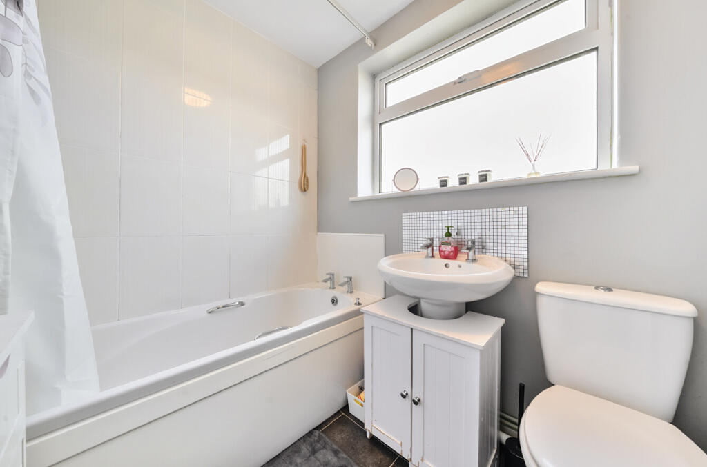 1304630-12-684c47...