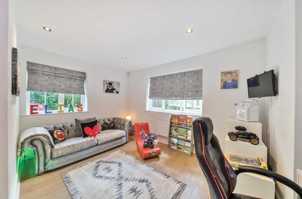 1325666-8-6877a13...