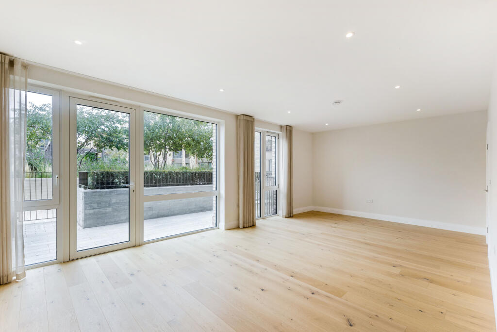 99053_Flat 5 Wrest House 27 Inglis Way  (4).jpg