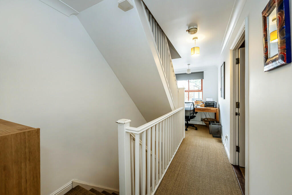 1-Louisa-Close (8...