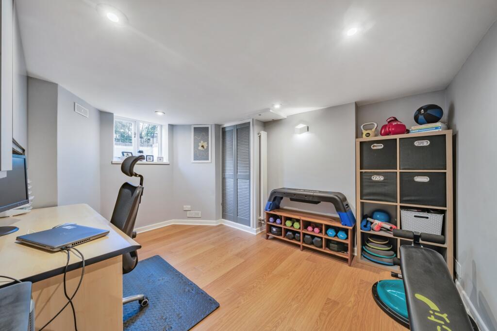 1312950-19-68543c6ce4785