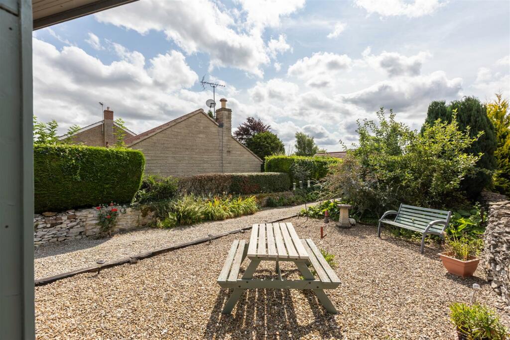 Kays Cottage External-18.jpg