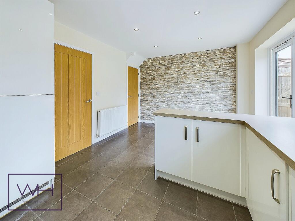 CAM03785G0-PR0134-ST