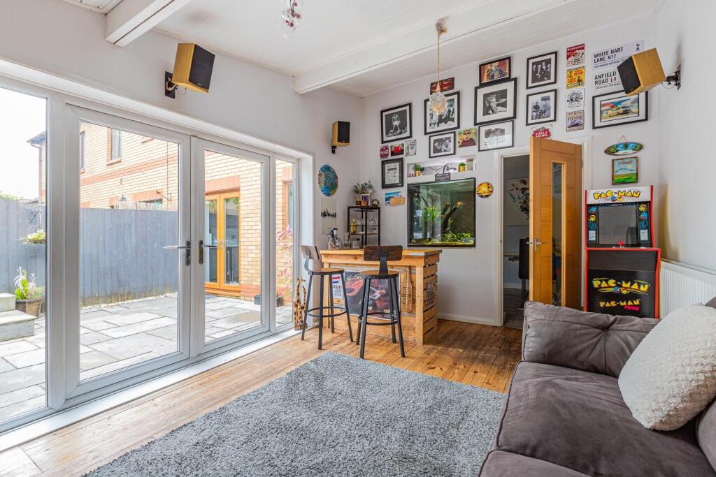 Clos Y Gwalch 7-15.jpg