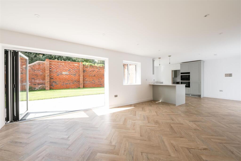 Gosmore Ley Close-68.jpg