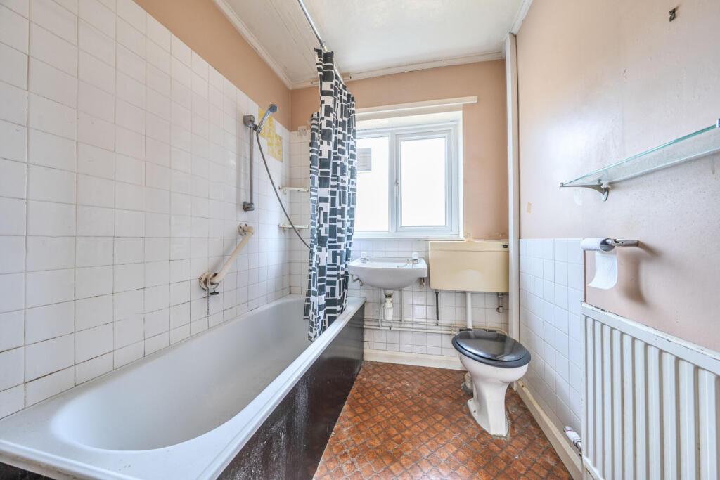 1297805-24-682c93...