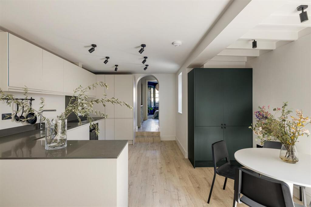 Sebert Road, E7