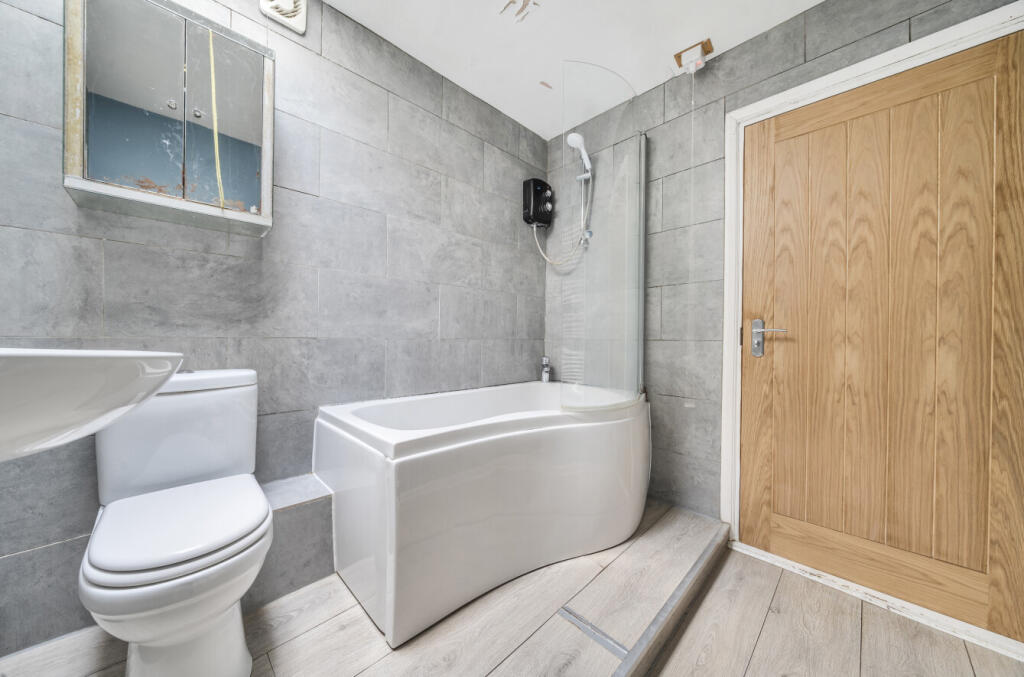 1297242-13-6839c1...