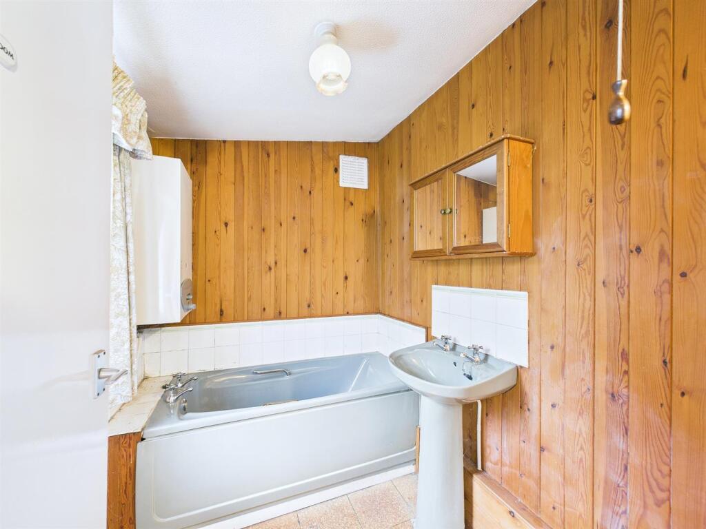 11 - 2 bedroom terrace.jpg