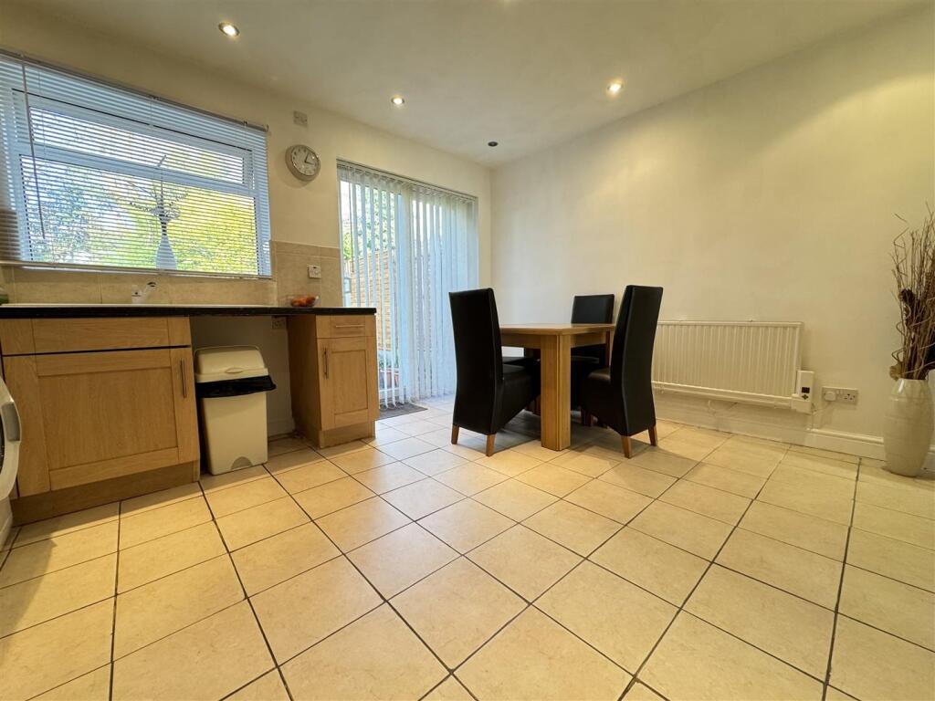 IMG_4983 (Large).JPG