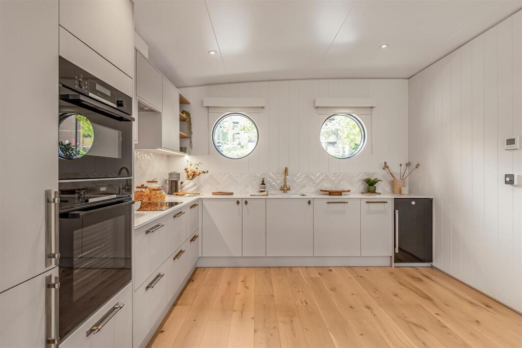 Atlantica__106_Cheyne_Walk_Chelsea__SW10_0DG-11.JP