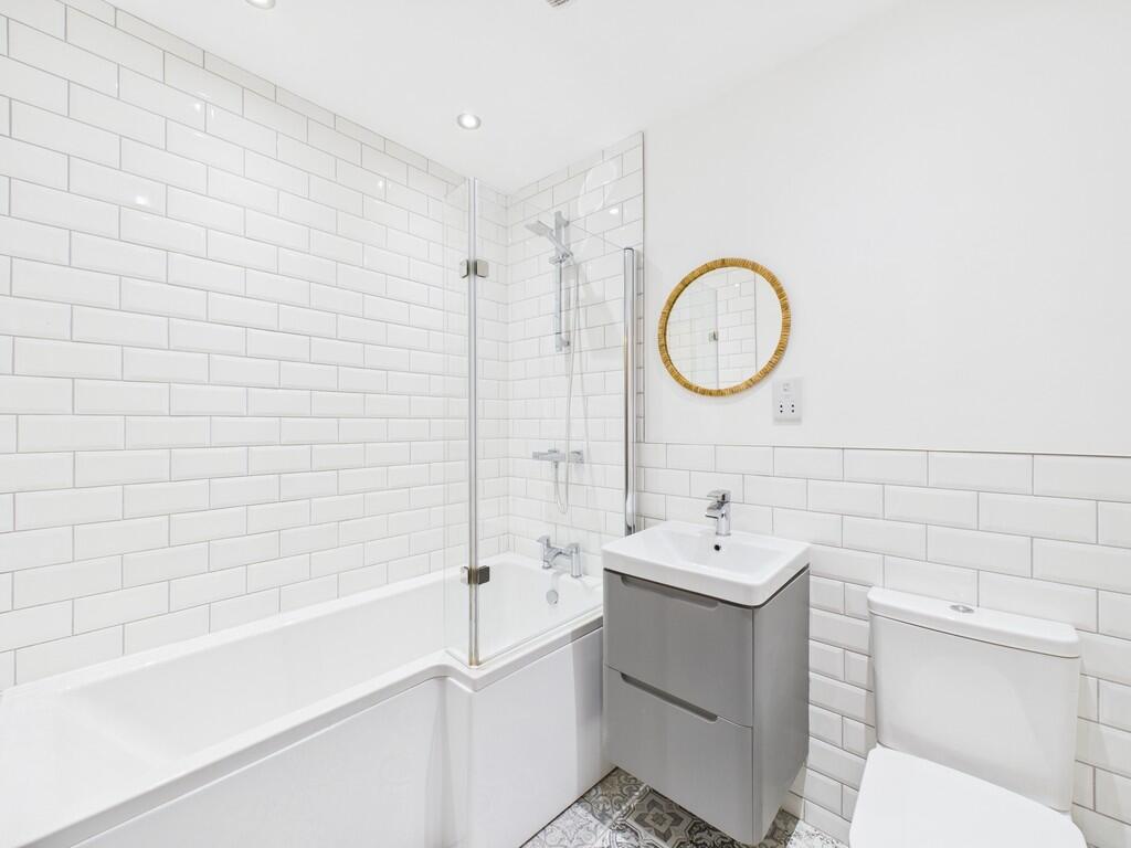 CAM01835G0-PR0349...