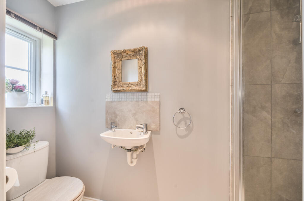 1353157-18-68c460...