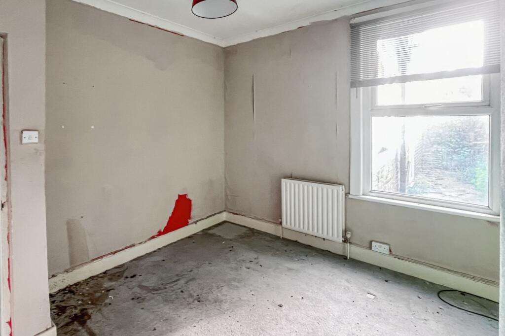 Ground Floor Flat, 15 Azof Street, Greenwich, London SE10 0EG