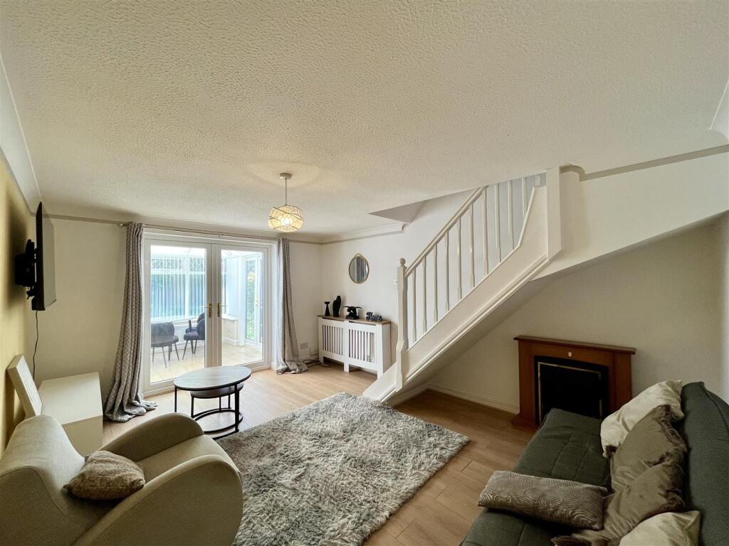 Living Room Aspect 2