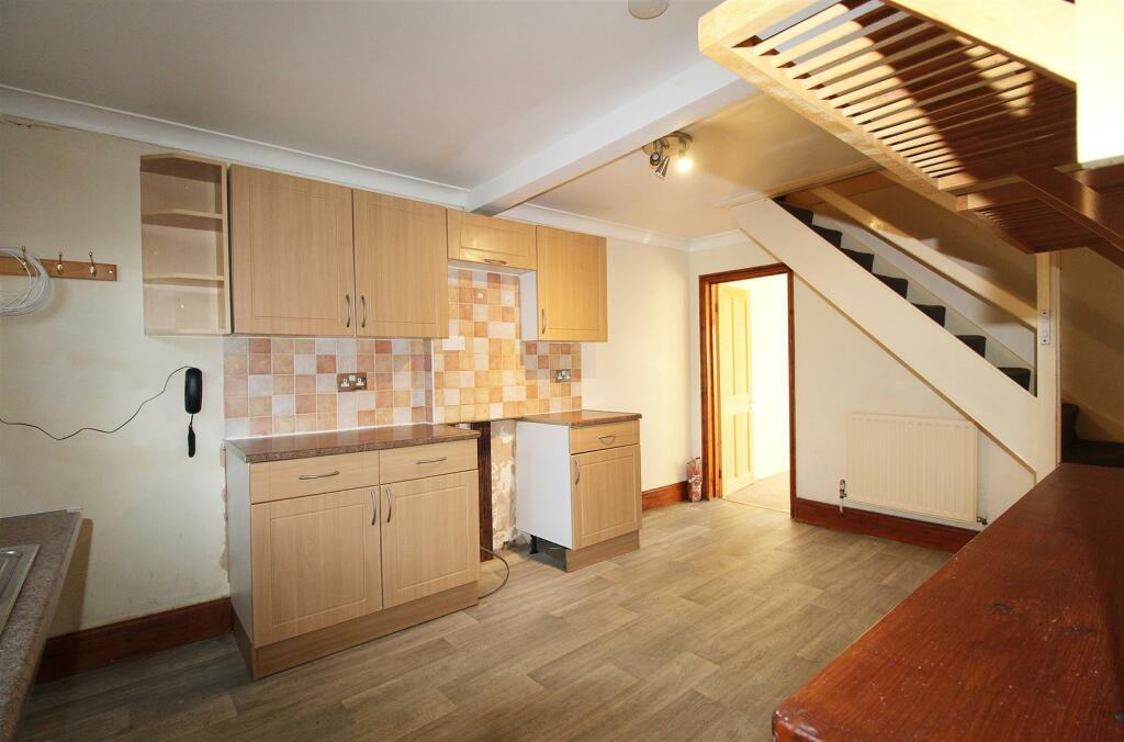 Kitchen / Breakfast Room