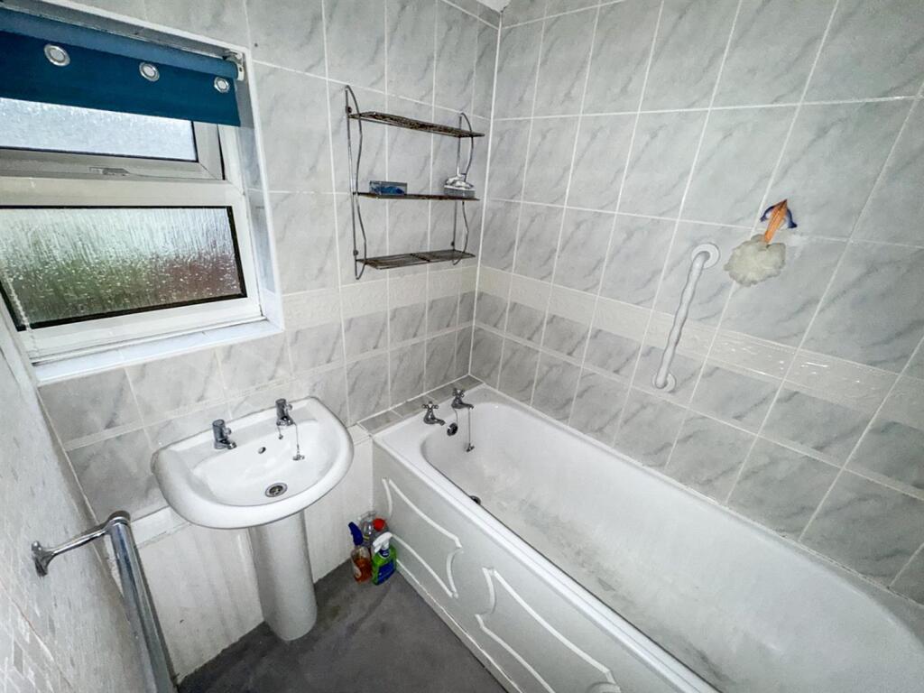 thumbnail_image1 (3).jpg