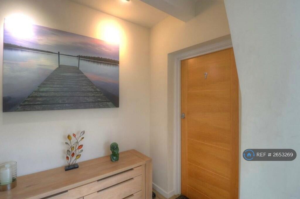 Apartment 7 Entrance