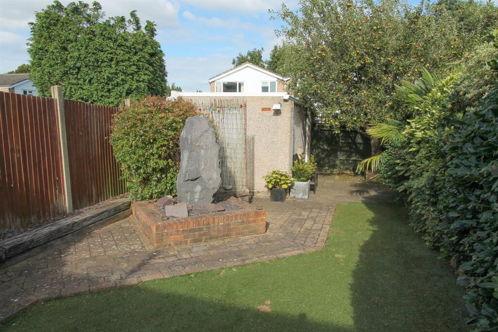 garden c.jpg