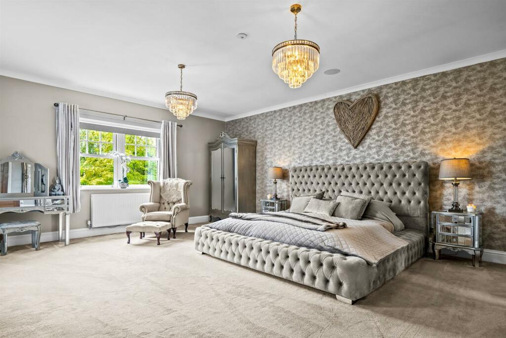 Master suite