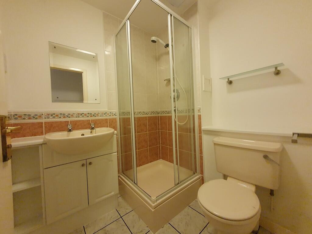 Bedroom 1 Ensuite