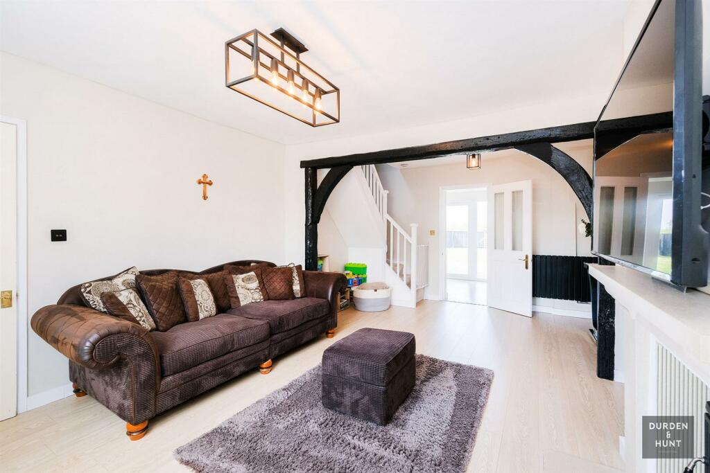 woodgreen Road 25.jpg