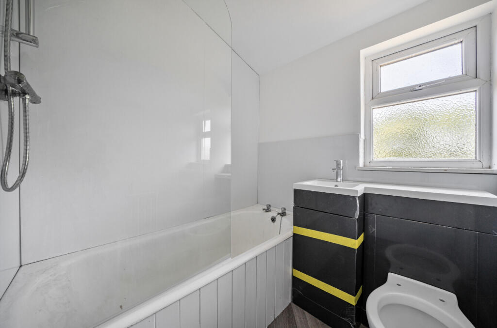 1318252-17-686d1c...