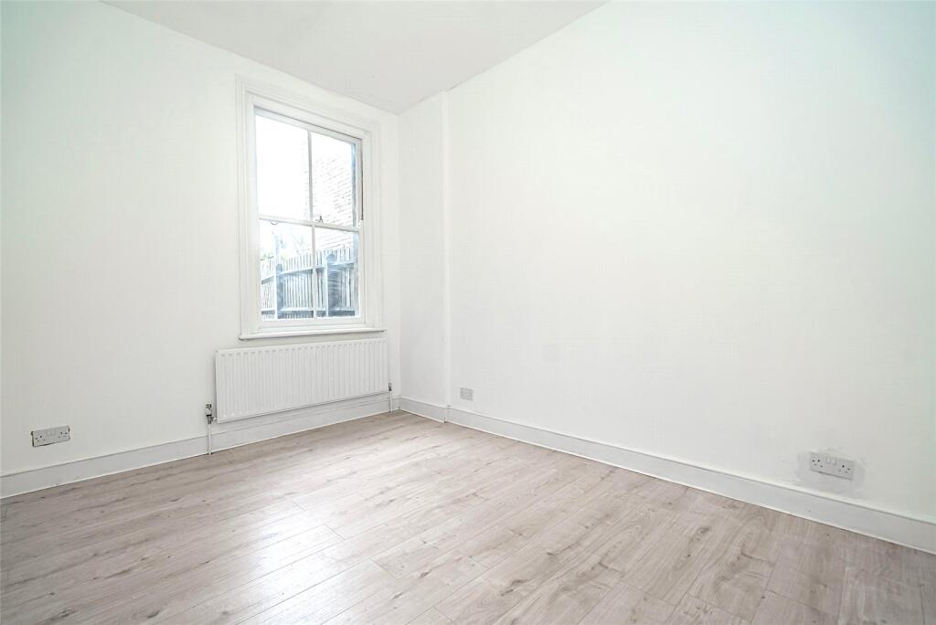 Rear Recep / Bed 1 A