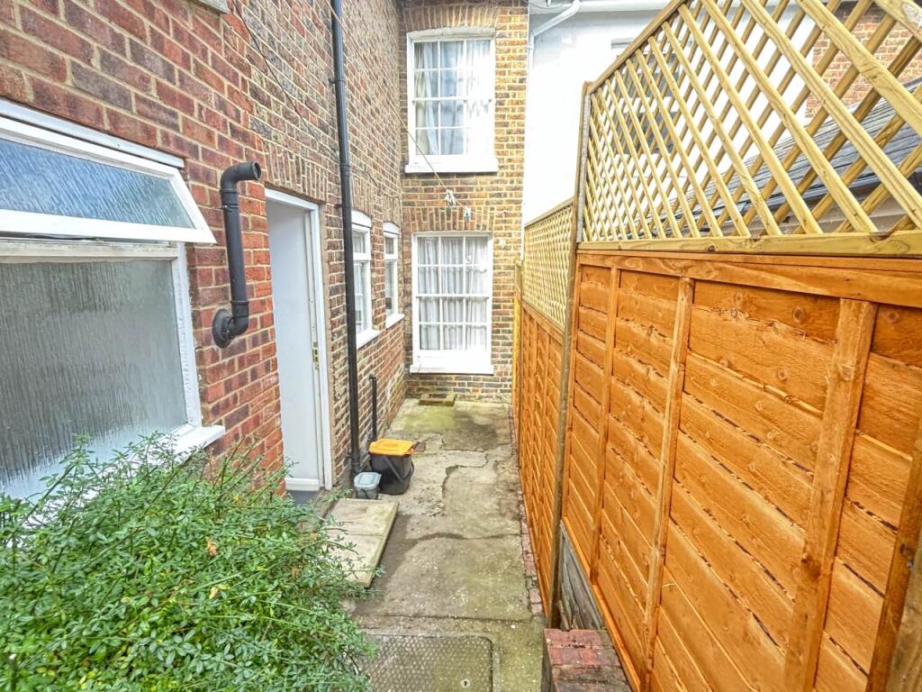 146 Camden Road (16)