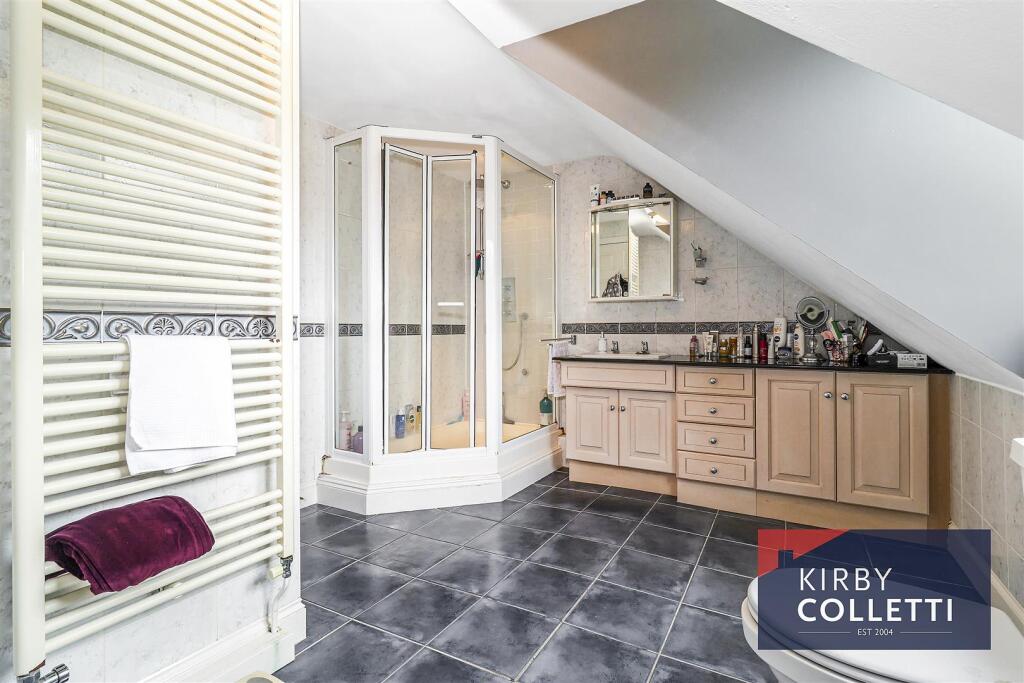 En Suite Shower Room To Bedroom One