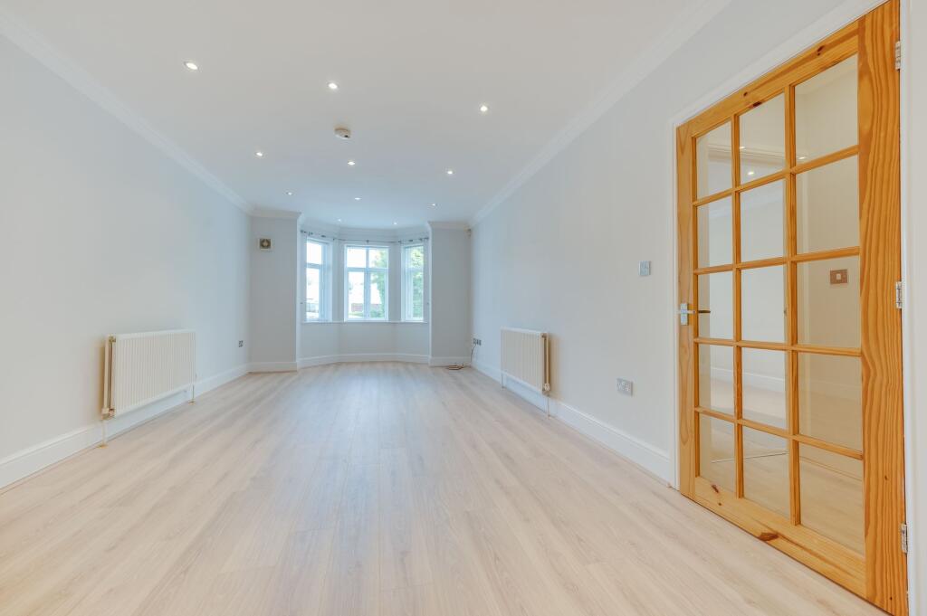 KITCHEN/DINER AND LIVING ROOM