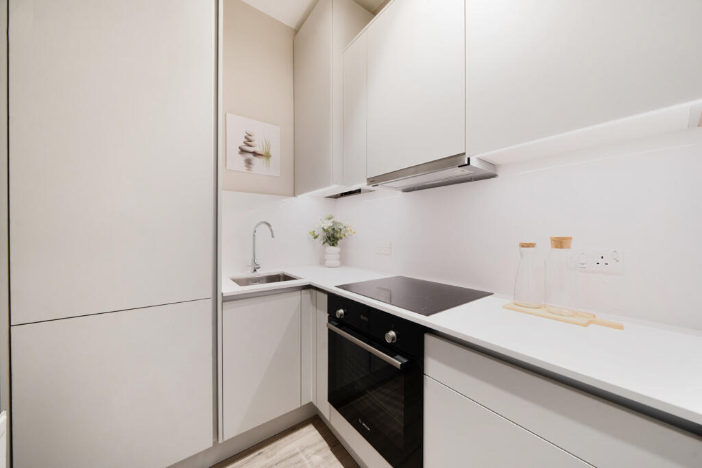 1361035-7-68dba06...