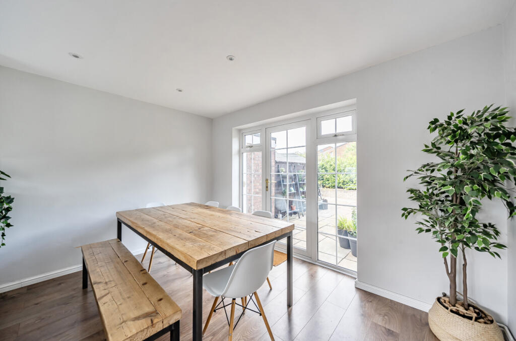 1315624-14-685af6...