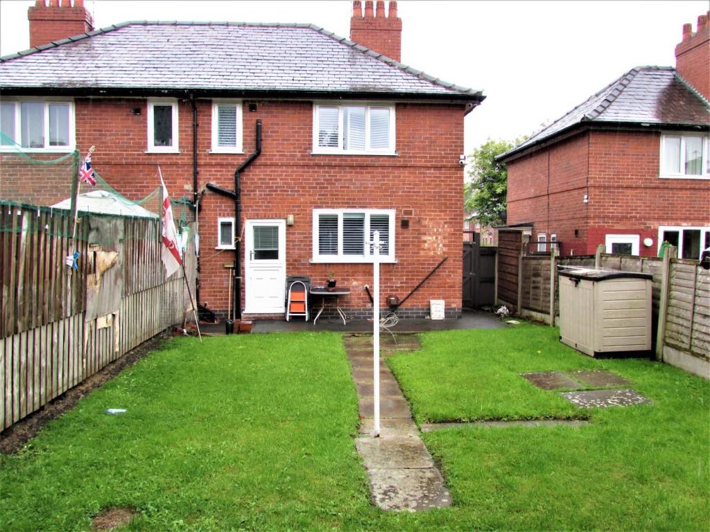 RosebankRd76gdn2.JPG