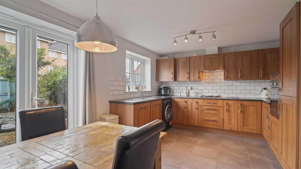 kitchen (1).jpg