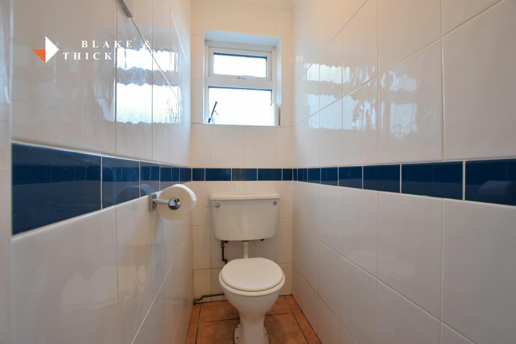 SEPARATE WC