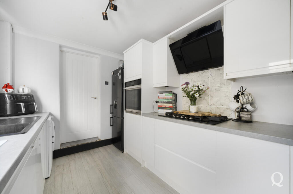 415b6ea4-6a3d-471...