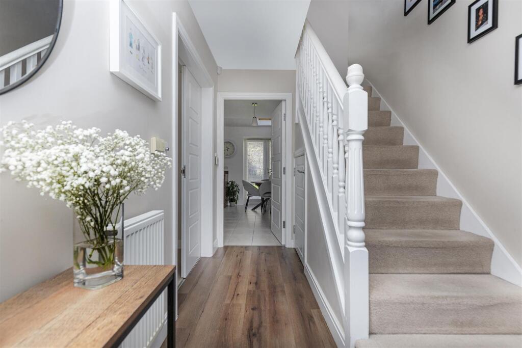 Bramleys Estate Agents - Wadsworth Fold - Lindley 
