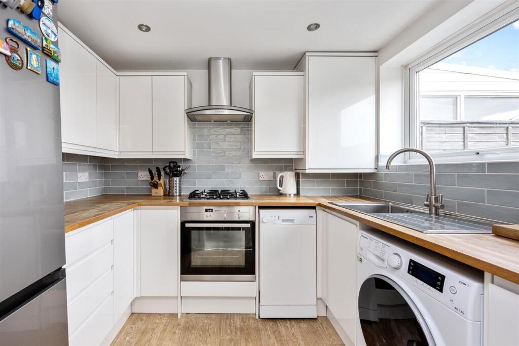 Coleridge Close_3-009.jpg