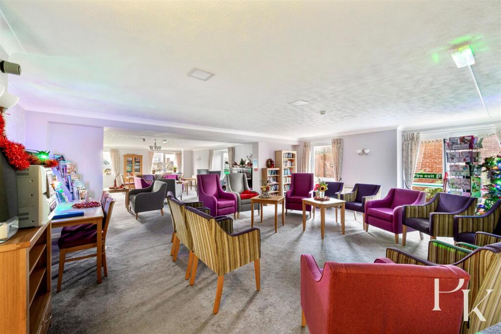 Communal Lounge