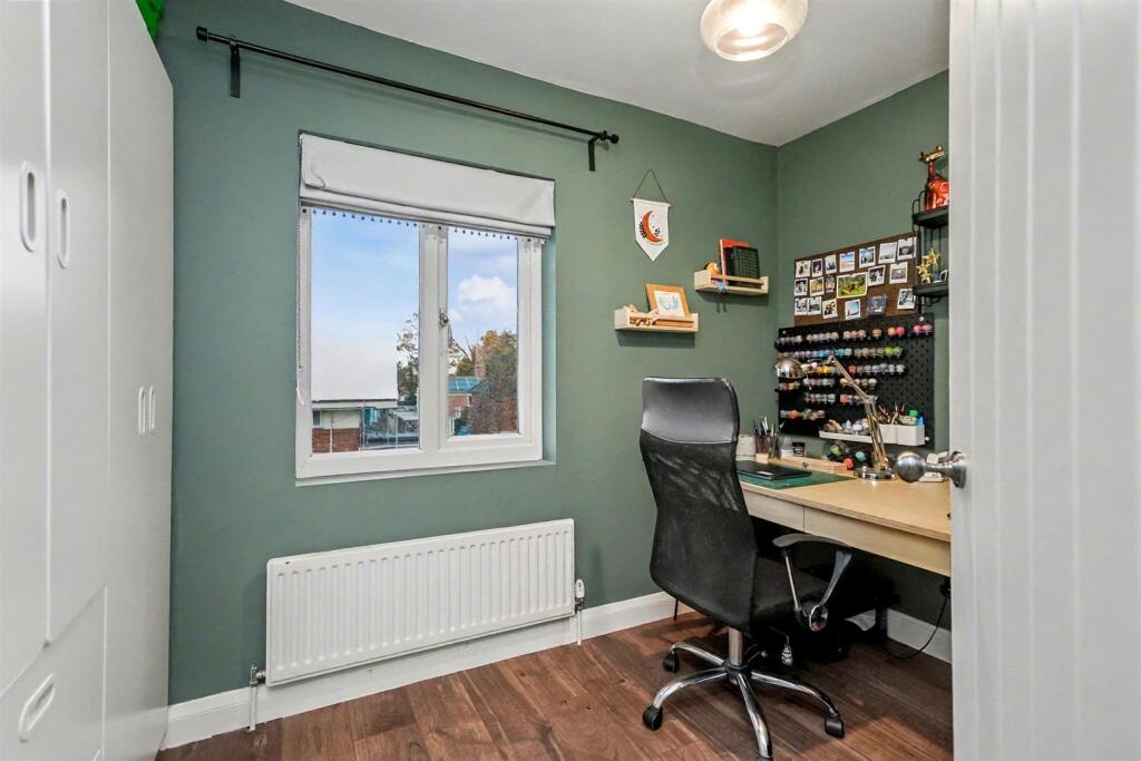 14 England Cresent-4.jpeg