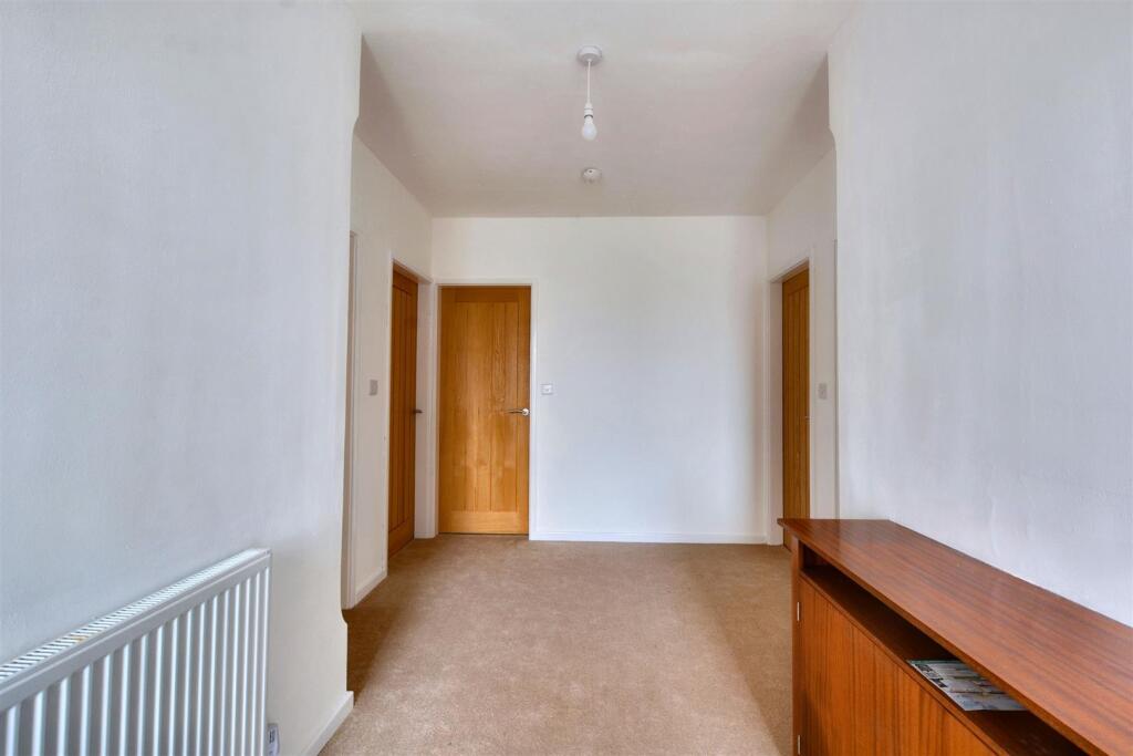 Entrance Hall_1.jpeg