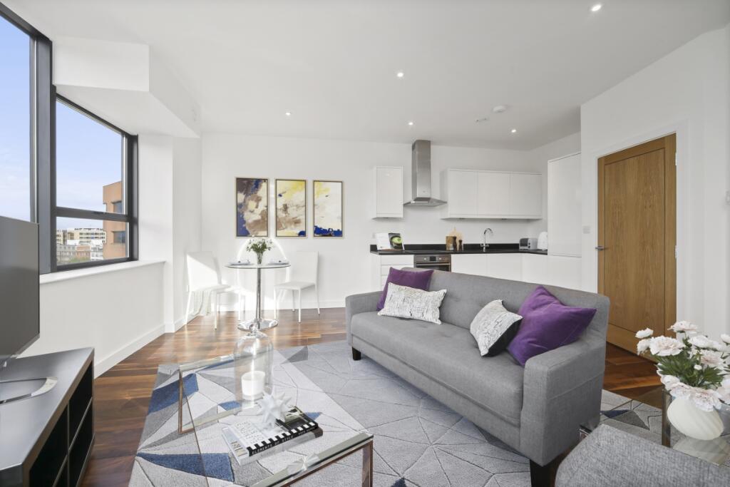 Apt 58 - eIMG_565...