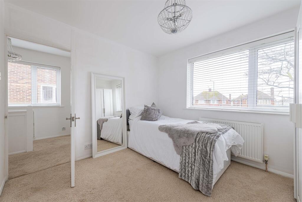 3 bedroom home for sale in Alicia Avenue Margate b