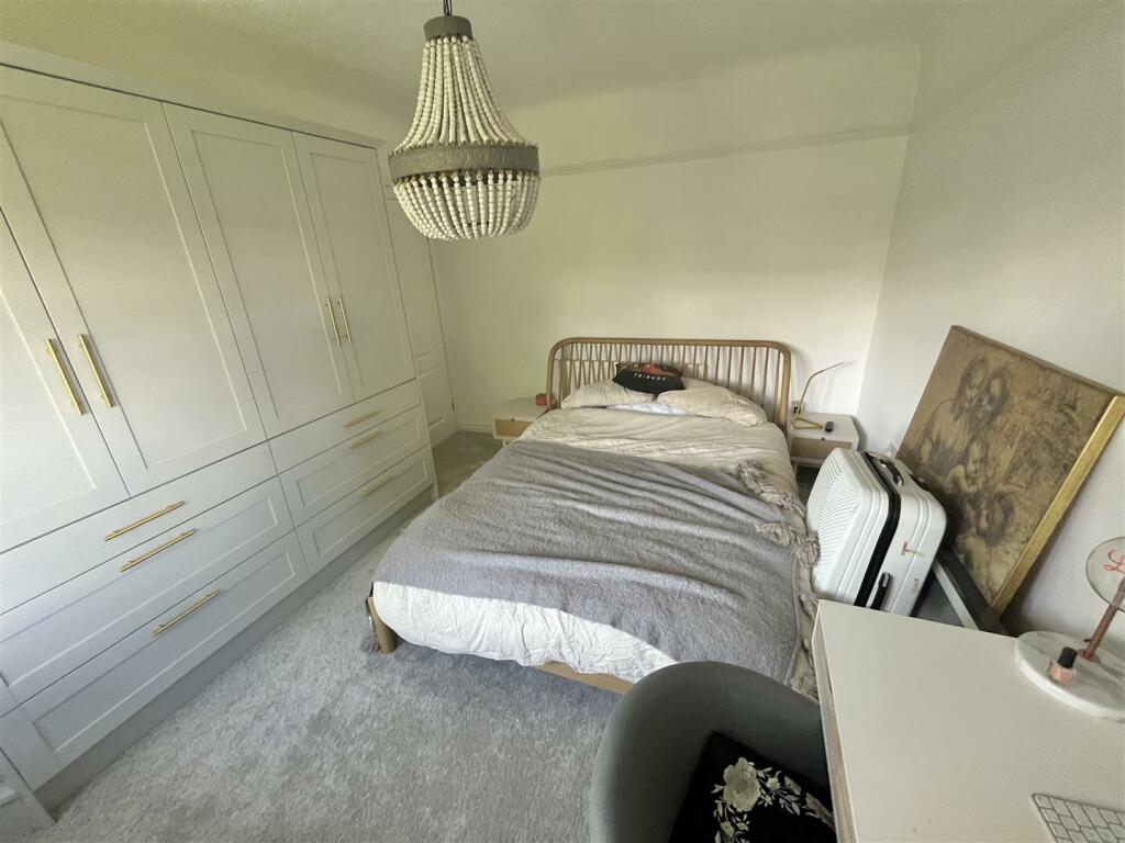 Bedroom 2 Aspect 2.jpg