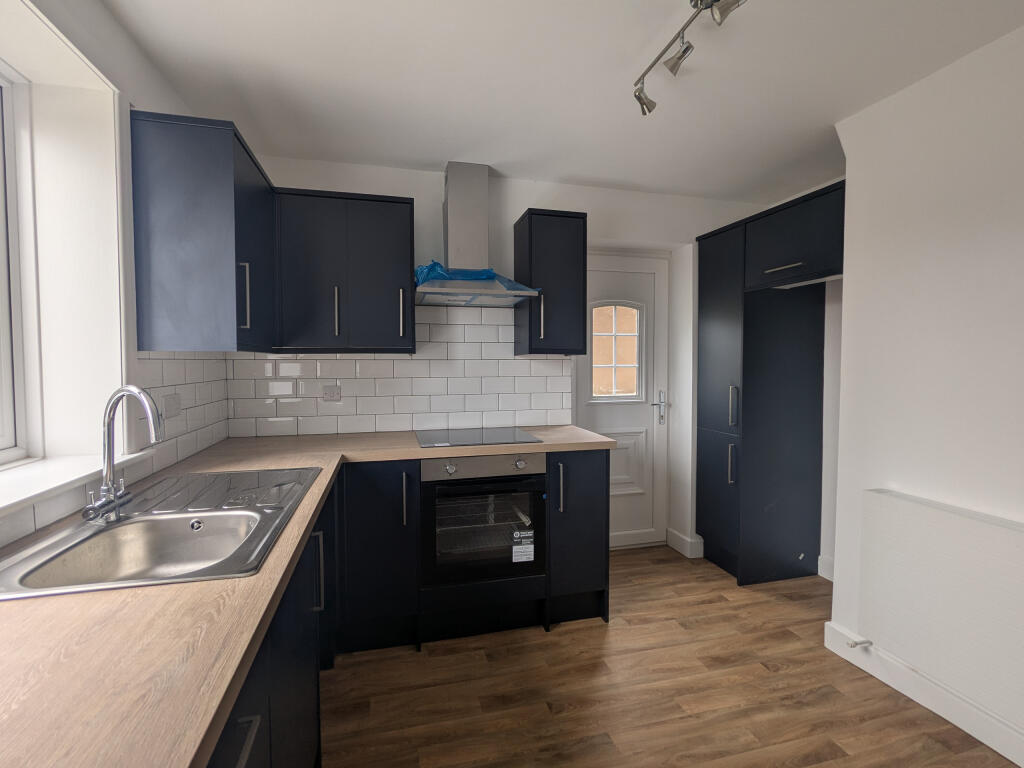 PXL_20250816_142057486