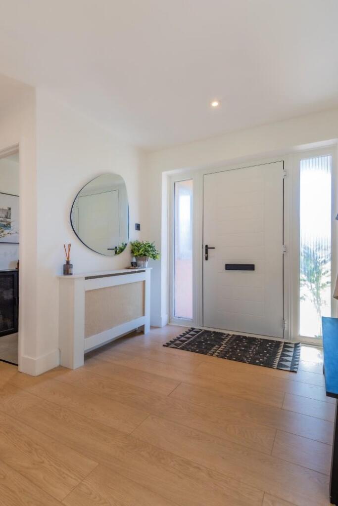 Clos Coed-Y-Dafarn 6-11.jpg