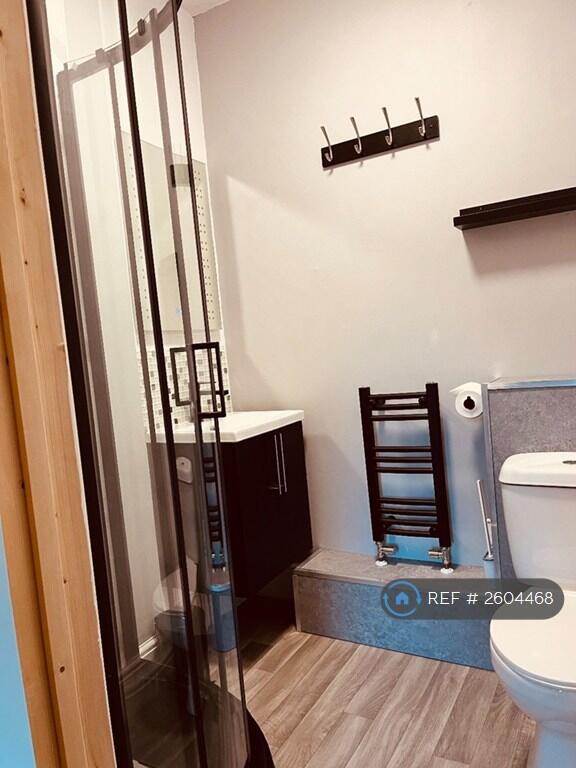 Bedroom4 En-Suite
